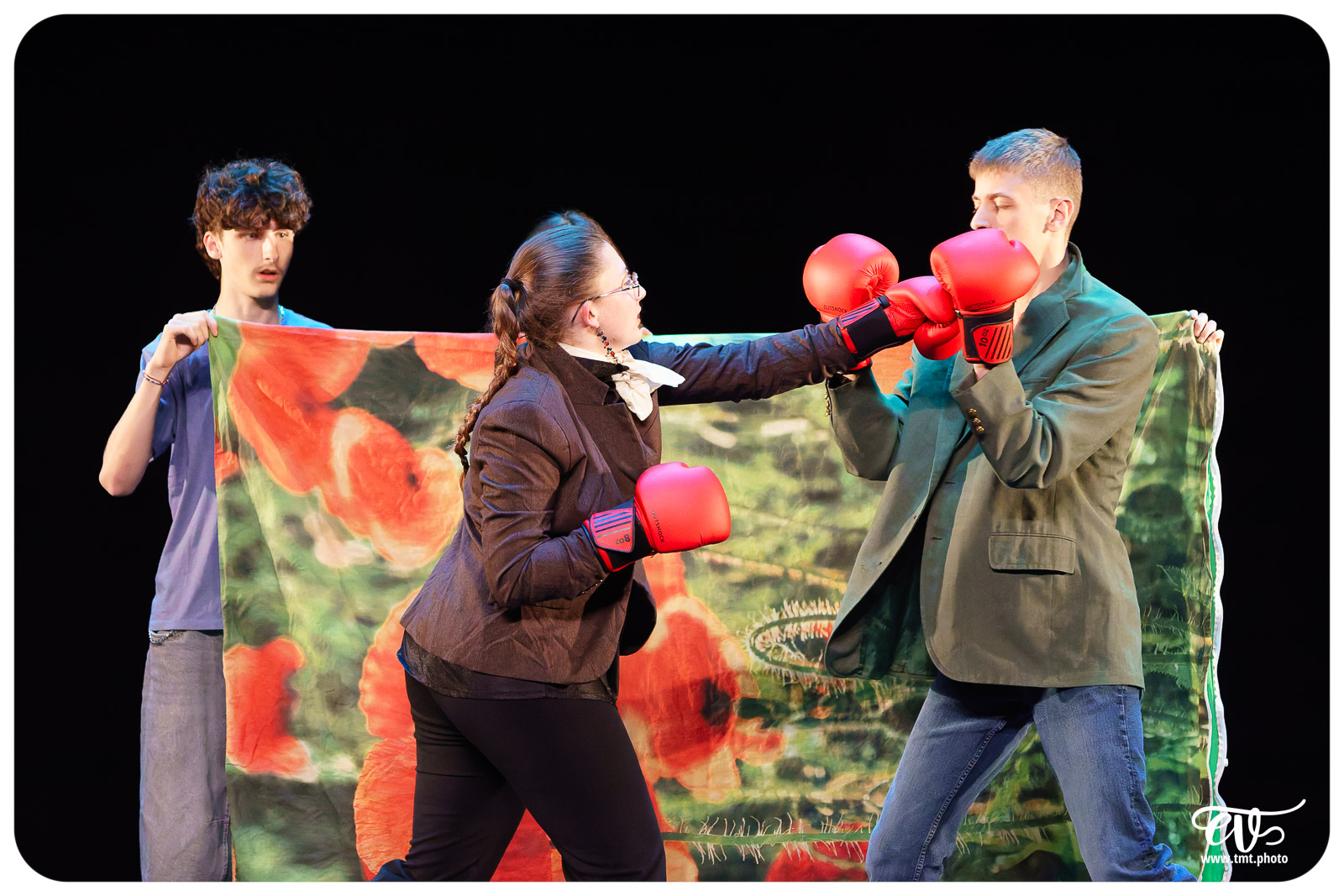 MAIS SONGEONS À RÉPÉTER S'IL VOUS PLAIT !